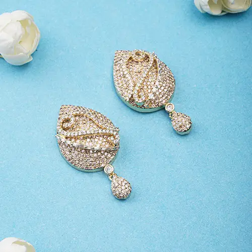 Divine Band Earings