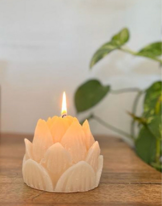 CANDLES CITY -- SCENTED BEAUTIFUL 3D LOTUS FLOWER SHAPED CANDLE (01 Pc)
