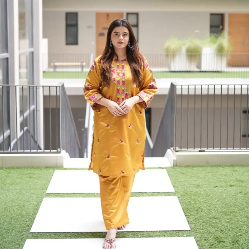SWISS RAW SILK DIGITAL 2Pcs y
