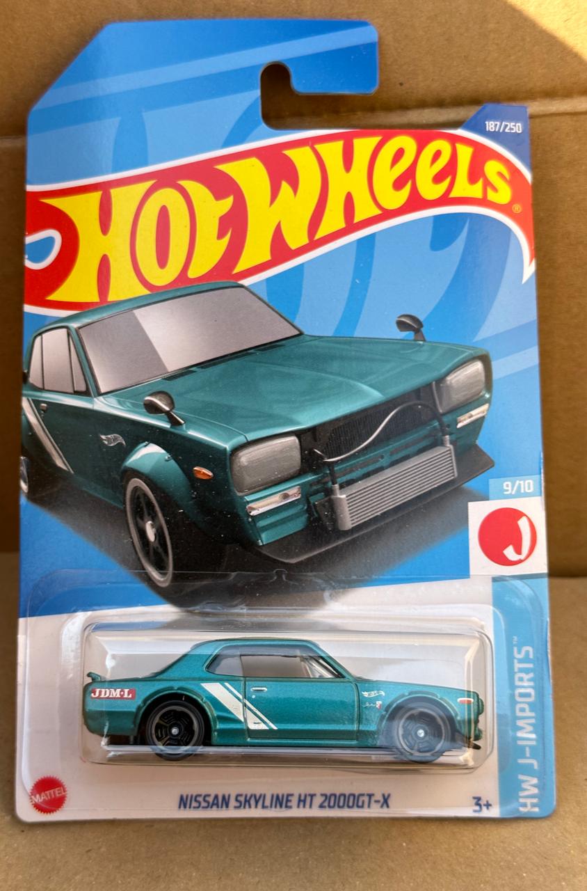 Hot Wheels Nissan Skyline HT 2000GT-X