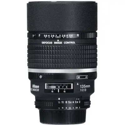 Nikon AF DC-NIKKOR 135mm f/2D Lens