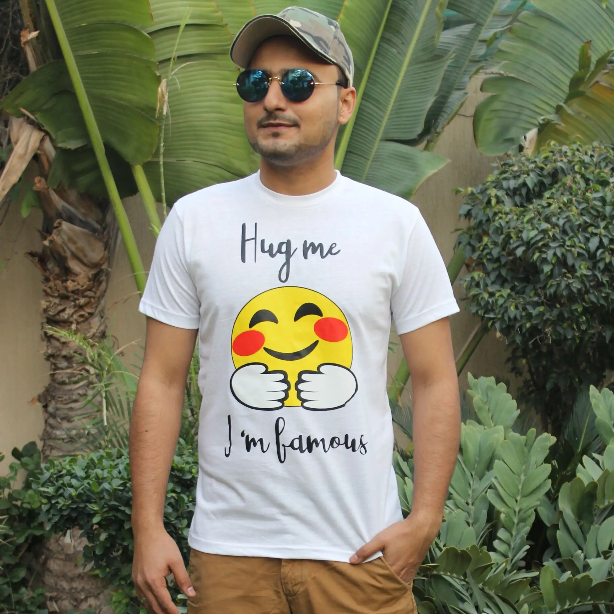 "Hug Me" - T-shirt by FA Apparels